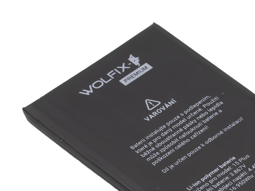 Proces výměny baterie u iPhonu 15 Plus v servisu Praha 5